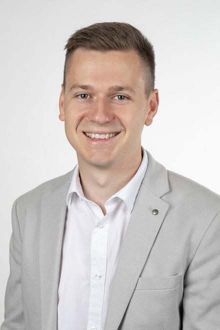 GR Stefan Matic, BA